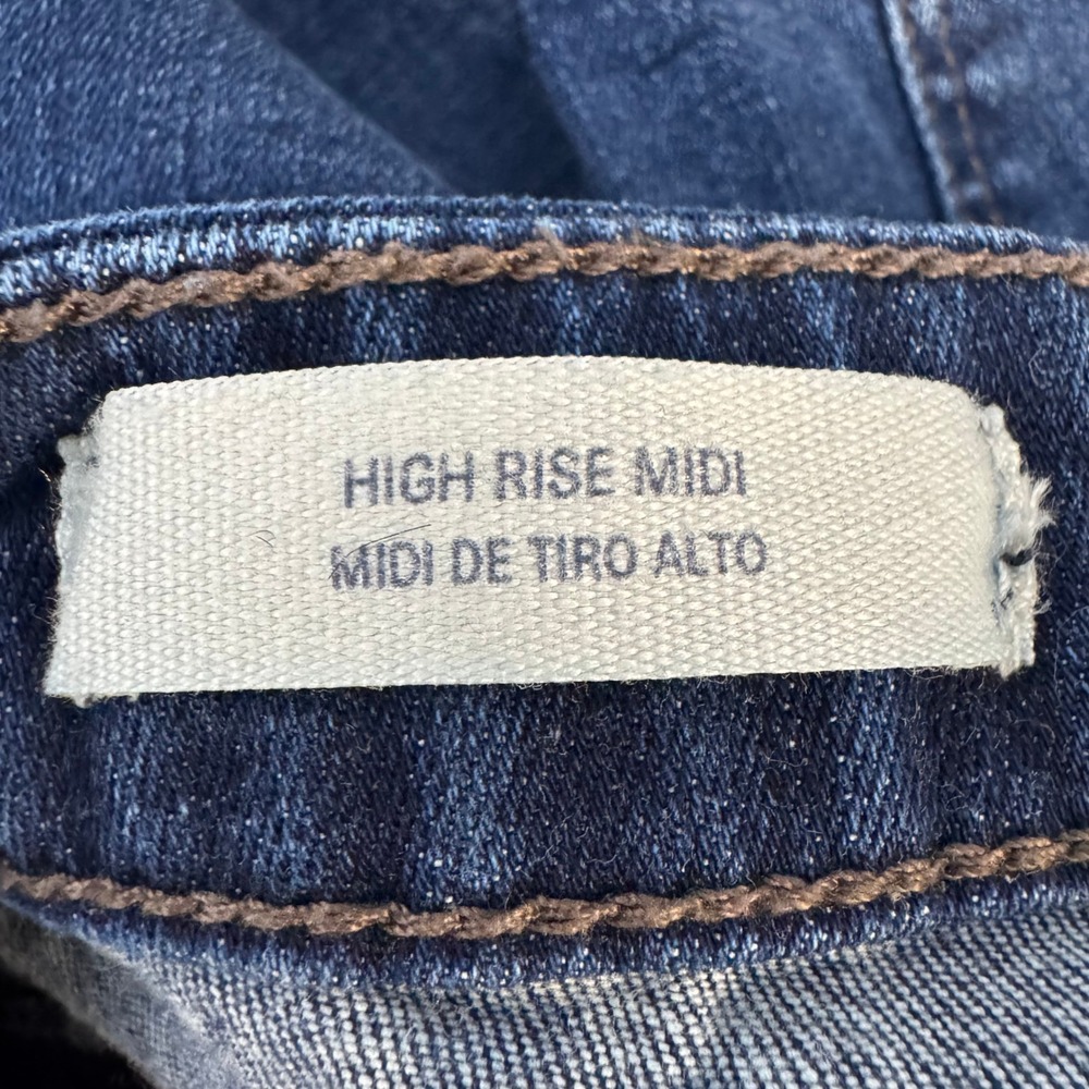 Universal Thread Denim Shorts 4/27 Dark Wash Distressed High Rise Midi Cutoff - Picture 4 of 6